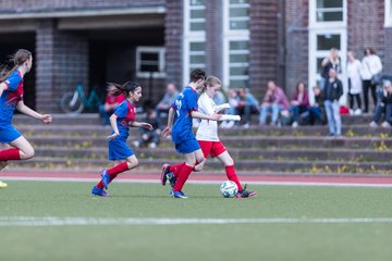 Bild 188 - wCJ Walddoerfer 2 - VfL Pinneberg 2 : Ergebnis: 7:0